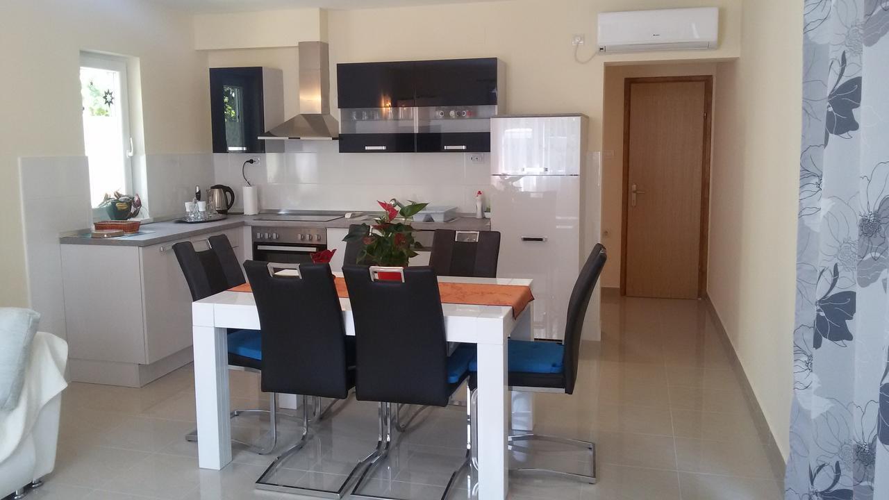 Apartment Anita Vodice Luaran gambar
