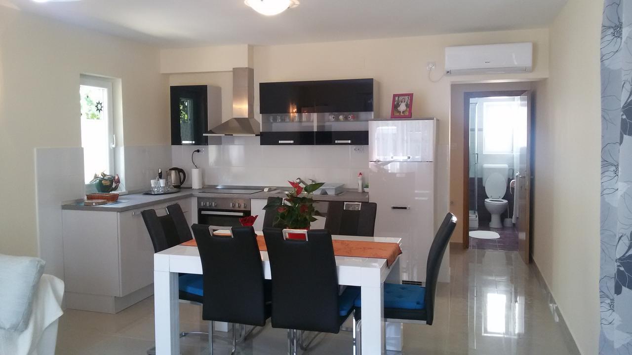 Apartment Anita Vodice Luaran gambar